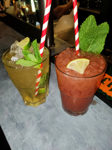 El CIRCO BAR LATINO MUSICAL