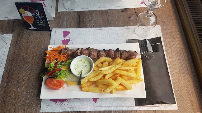 Opinii despre Le Domaine du Faux Rieux în Ferrière-la-Grande - Restauration