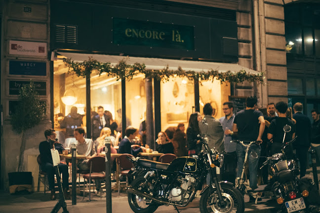 Encore là - Restauration