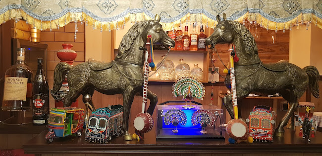 Salam Bombay - Restauration