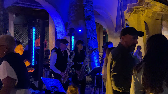 Comentarii opinii despre Serial Burger