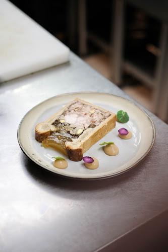 Comentarii opinii despre La Cave