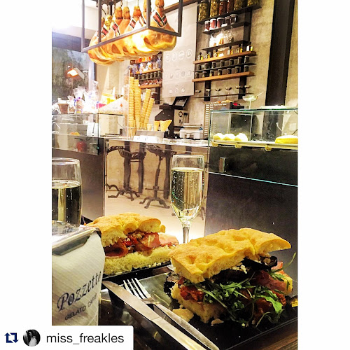 16 Rue Vieille du Temple, 75004 Paris