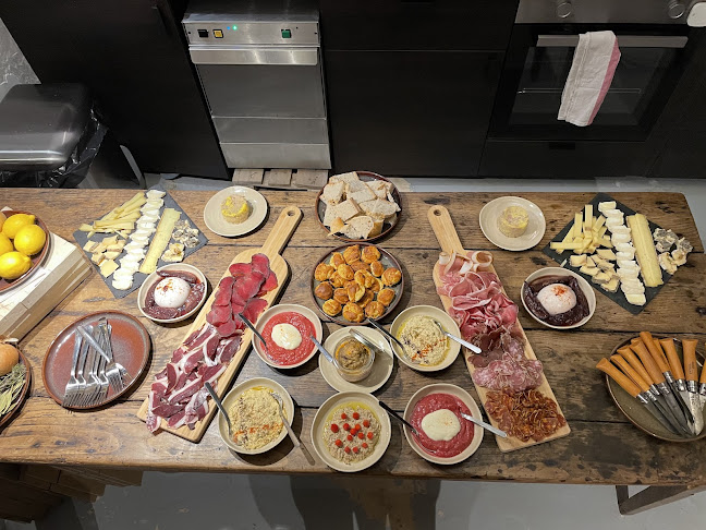 Comentarii opinii despre Cave Les Piqueurs