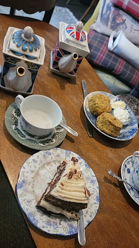 It's Five O'Clock Somewhere - Restauration