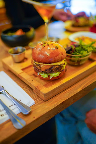 Comentarii opinii despre Food Park