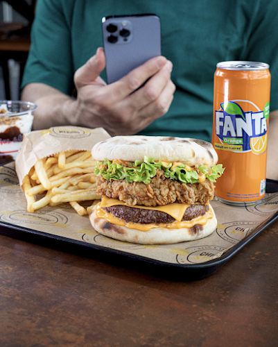 Chicken Street Champigny Naan & Fried Chicken - Restauration