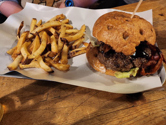 Opinii despre Die Burgerei în Forbach - Restauration