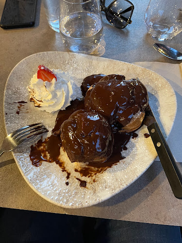 Place Plumereau, 14 Rue du Grand Marché, 37000 Tours