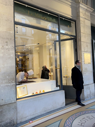 Opinii despre La Pâtisserie du Meurice par Cédric Grolet în Paris - Restauration