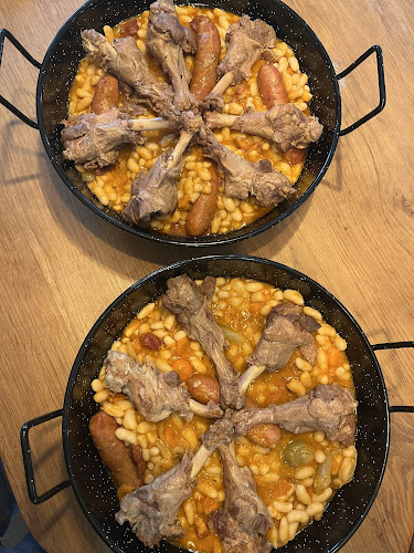 " Les Pieds sous la table " - Restauration