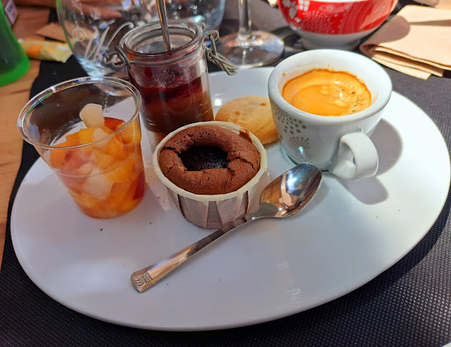 Shopping Promenade, Allée du colonel Beltrame, 13200 Arles