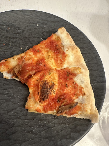 Opinii despre Pizza des trois quartiers în Toulon - Restauration