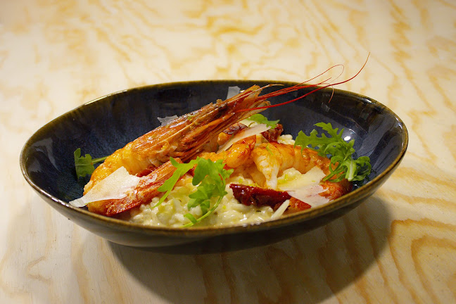 Evasion Bar & Restaurant