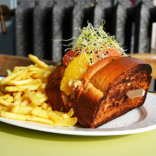 Opinii despre L'Usine de Charonne în Paris - Restauration