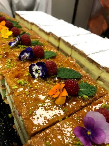 5 Rue de la Pourvoierie, 78000 Versailles