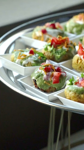 Opinii despre Curry Street Traiteur Indien & Fusion în Paris - Restauration