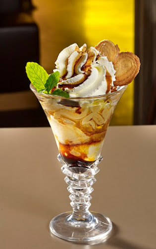 Comentarii opinii despre Les Moulins Bleus