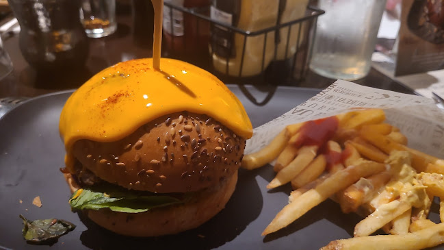 Opinii despre Au Bureau - Pub et Brasserie în Beauvais - Restauration