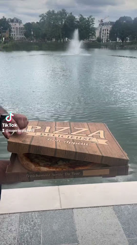 Opinii despre Superbe pizza. în Vélizy-Villacoublay - Restauration