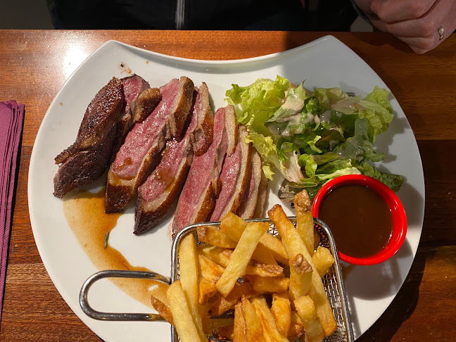 Opinii despre Le Point Central în Saintes - Restauration