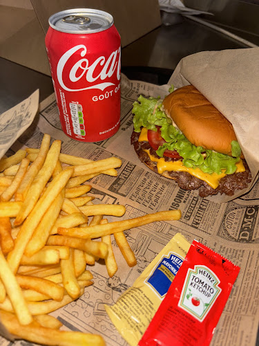 75 Av. de Saint-Ouen, 75017 Paris