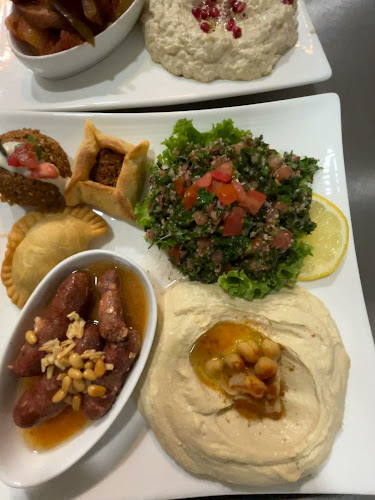 Opinii despre Les Roses du Liban în Conflans-Sainte-Honorine - Restauration