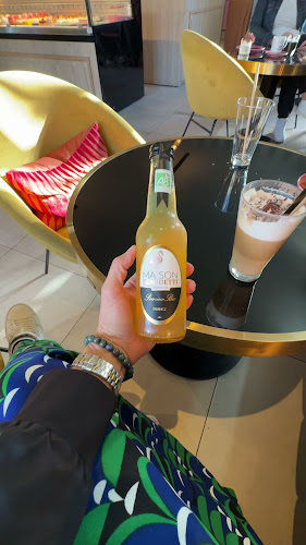 Opinii despre Eugénie în L'Isle-sur-la-Sorgue - Restauration