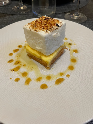 Comentarii opinii despre Le Cambusier