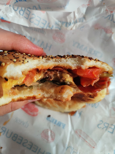 POIVRON ROUGE le burg'R - Paris