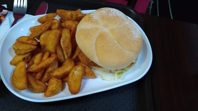 Opinii despre Half-Time în Colombes - Restauration