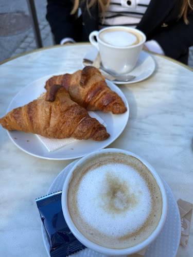 22 Pl. Georges Clemenceau, 64200 Biarritz