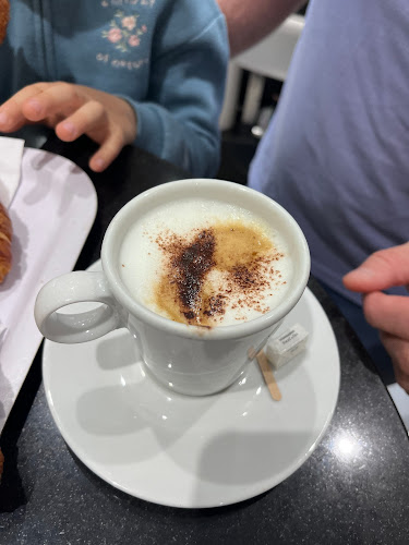 3 Pl. Victor Hugo, 75116 Paris