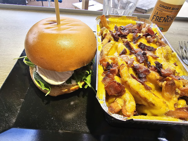 Opinii despre Maréchal Burger Chantilly în Chantilly - Restauration