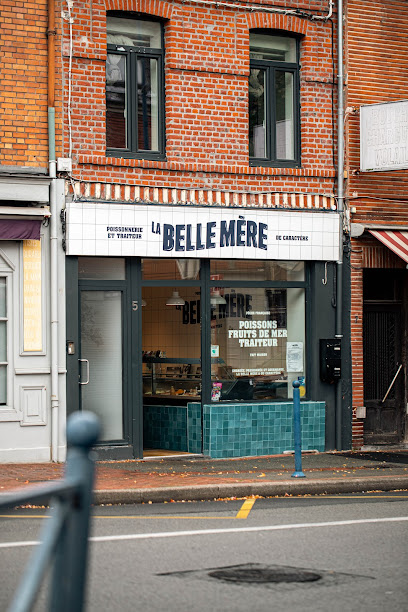 La Belle Mère - Croix