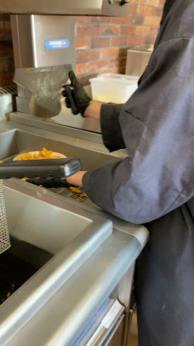 Opinii despre O'ptit Quebec Music Cafe în Pessac - Restauration