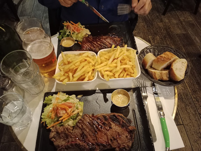 2 Pl. de l'Insurrection d'Août 1944, 94200 Ivry-sur-Seine