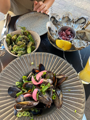 Chez BB: Bistroquet, 7 Pl. Sainte-Eugénie, 64200 Biarritz