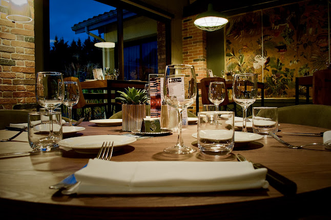 Opinii despre La Rose des Vents by Kyriad Prestige în Mérignac - Restauration