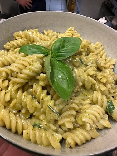 77 avenue du charle de gaule, 77 Av. du Général Charles de Gaulle, 18000 Bourges