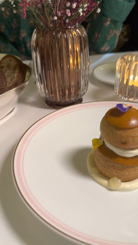 Ladurée Royale - Paris