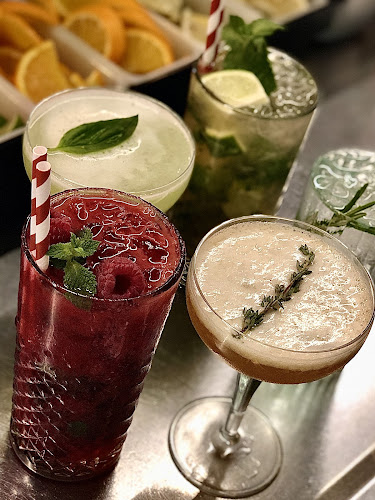 2 Rue Anatole France, 92800 Puteaux