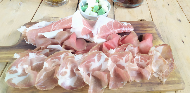 Opinii despre La Cabane du Trappeur 10 în La Chapelle-Saint-Luc - Restauration