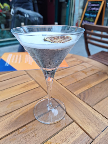 Comentarii opinii despre Le N'Importe Quoi