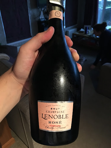 Comentarii opinii despre Champagne Lenoble A.R.