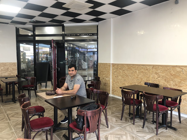 Opinii despre Food Station în Nanterre - Restauration