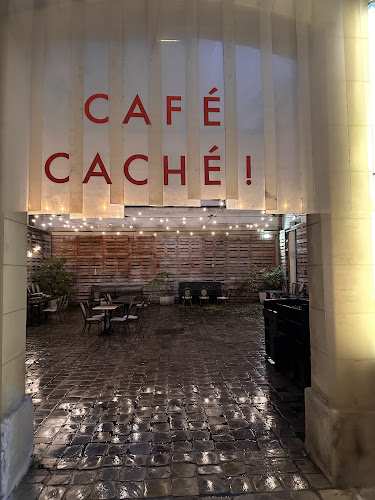 CENTQUATRE-PARIS (entrée administrative), 104 Rue d'Aubervilliers, 75019 Paris