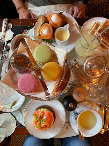 Comentarii opinii despre Ladurée Royale