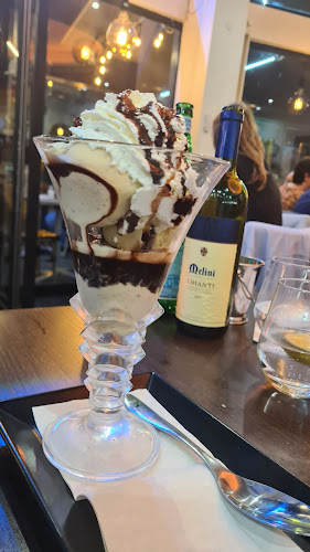 Opinii despre MONTECATINI COURBEVOIE în Courbevoie - Restauration