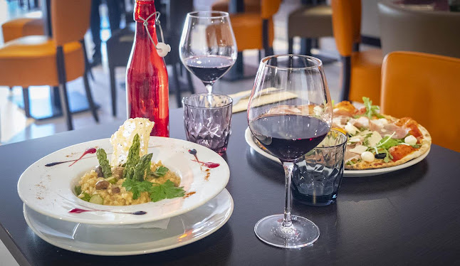 Opinii despre Restaurant L'AVENUE în Arbent - Restauration